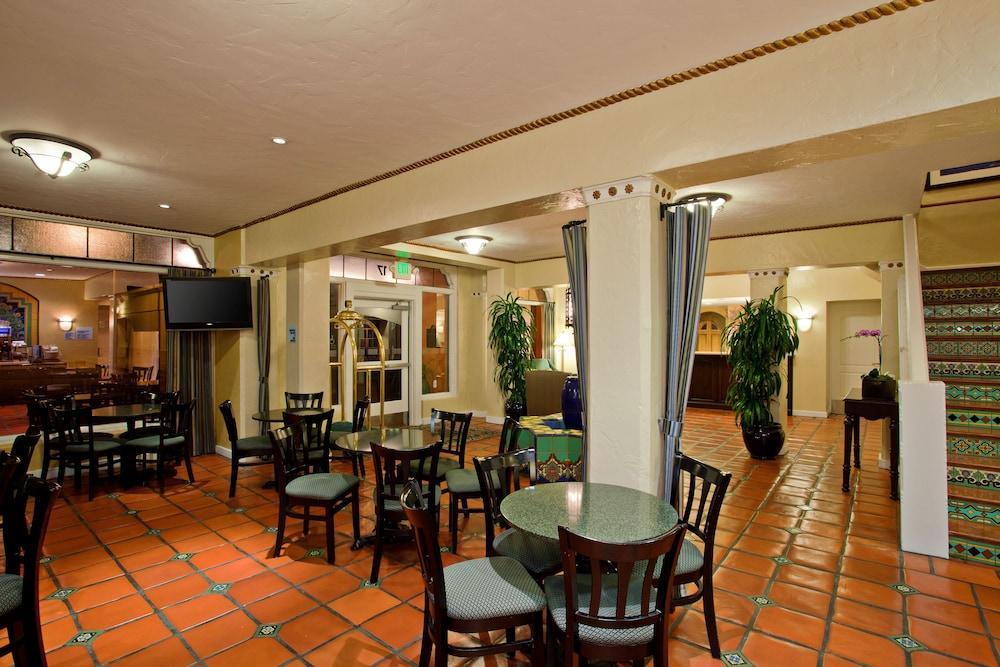 Hotel Virginia Santa Barbara, Tapestry Collection By Hilton Buitenkant foto
